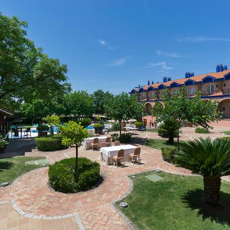 Hotel Fuente Las Piedras Кабра Екстер'єр фото