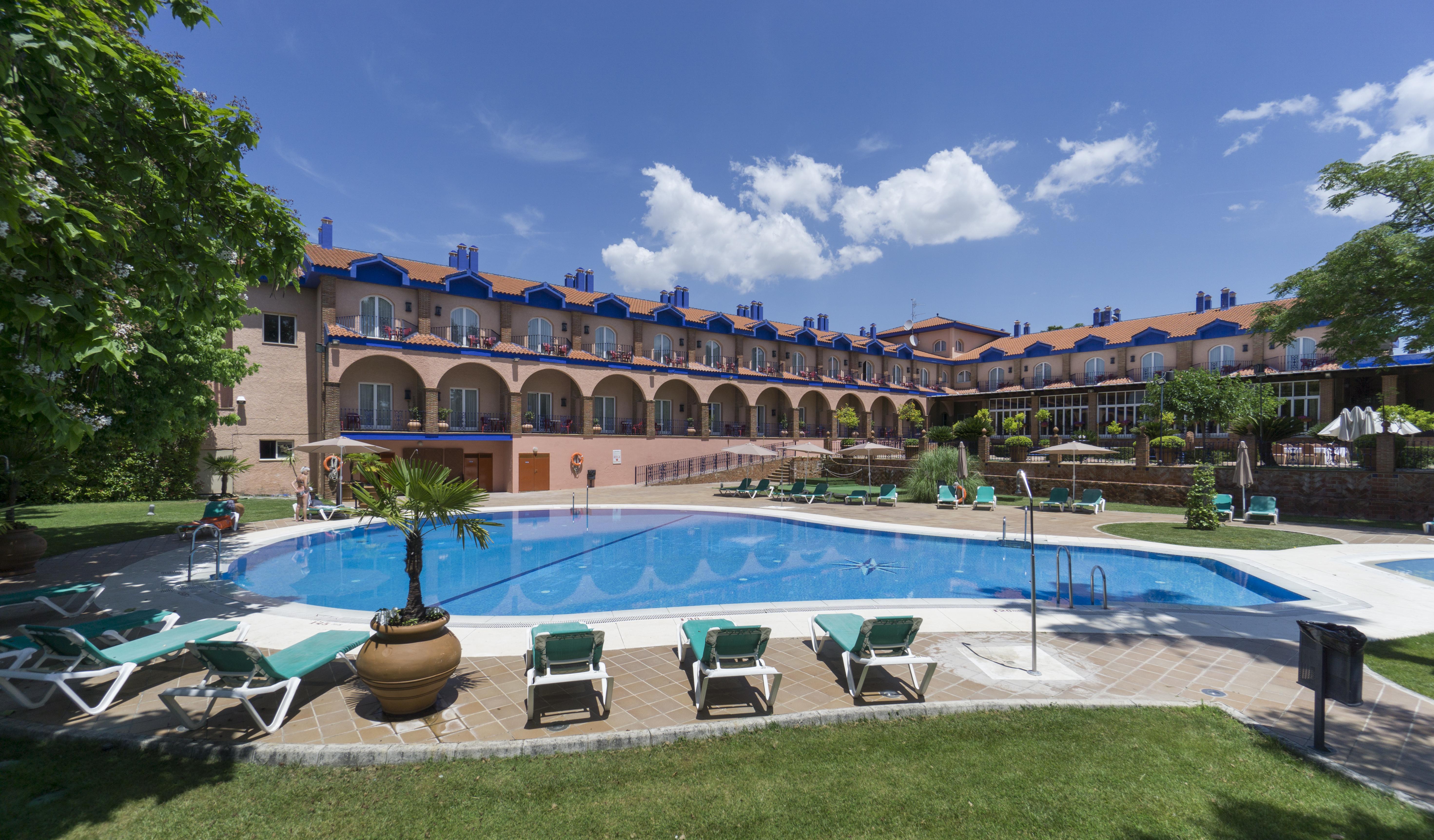 Hotel Fuente Las Piedras Кабра Екстер'єр фото