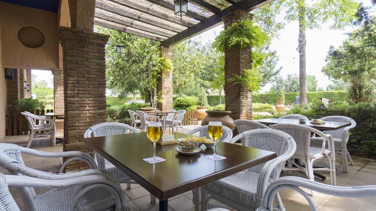 Hotel Fuente Las Piedras Кабра Екстер'єр фото