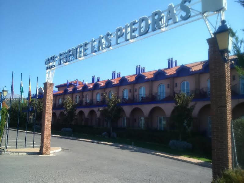Hotel Fuente Las Piedras Кабра Екстер'єр фото