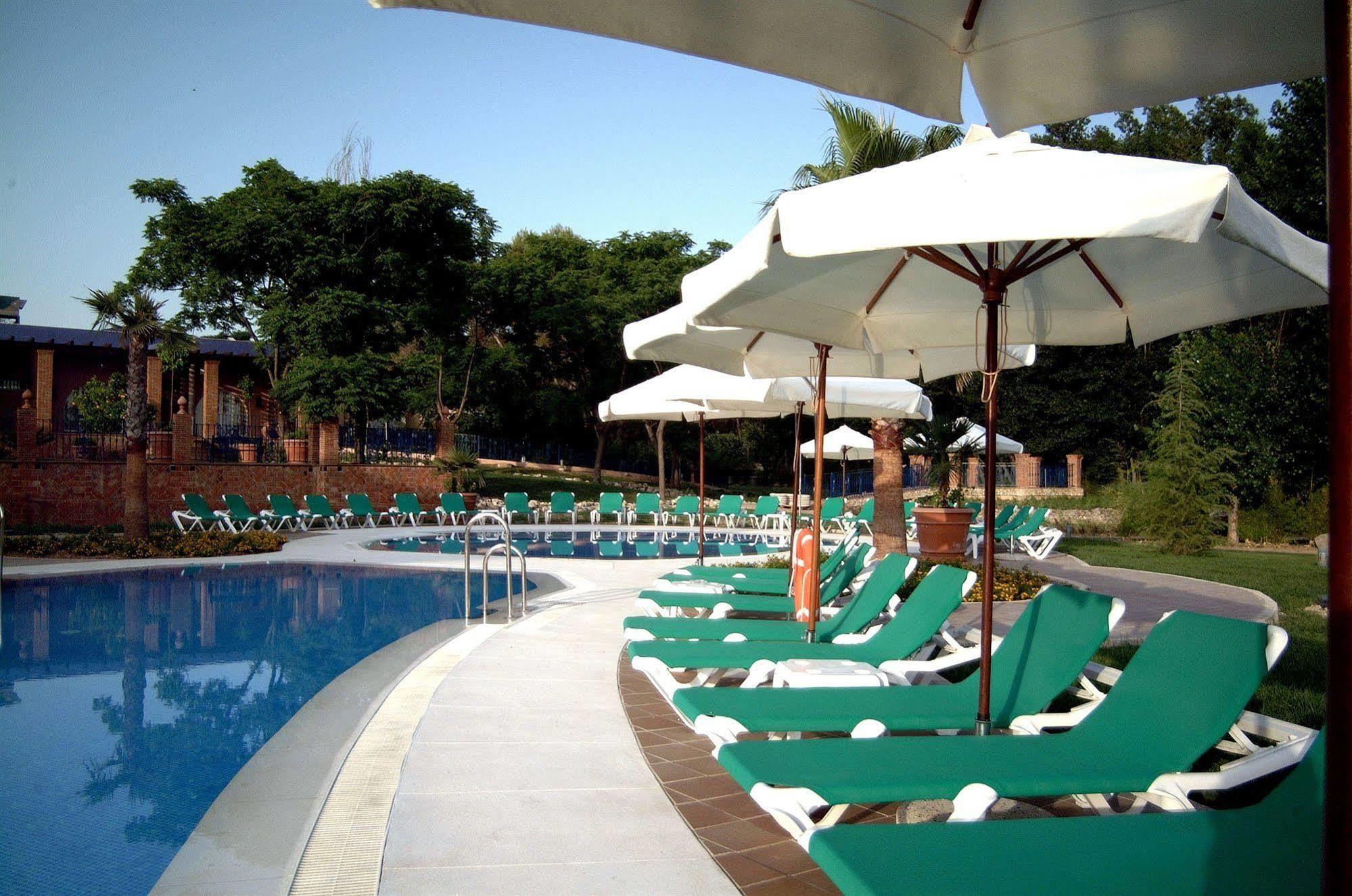 Hotel Fuente Las Piedras Кабра Екстер'єр фото