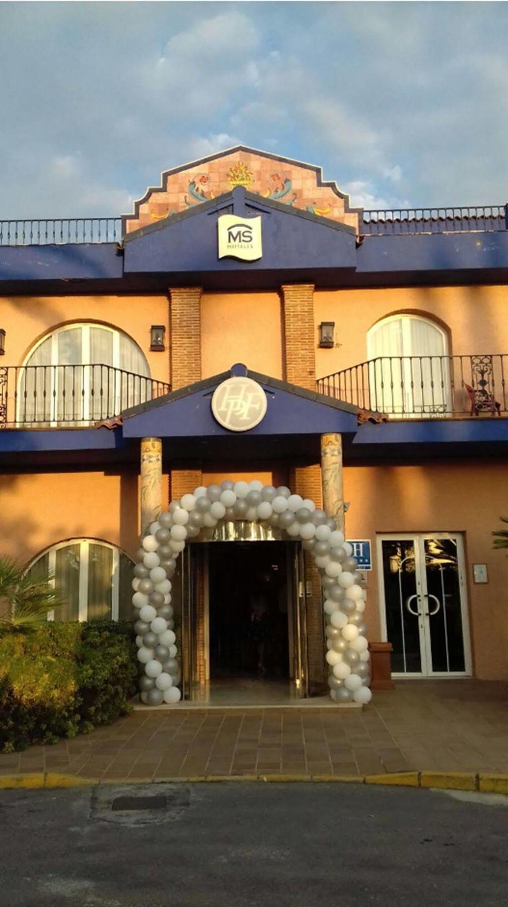 Hotel Fuente Las Piedras Кабра Екстер'єр фото